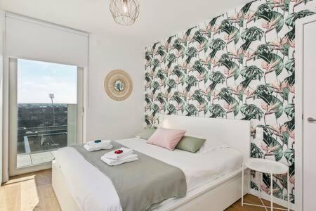 Huswell - New Near The With Stunning Seaview *